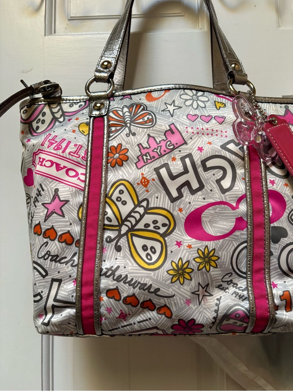 Coach Graffti bandana Butterfly Tote Pink&Silver EUC - Picture 5 of 7
